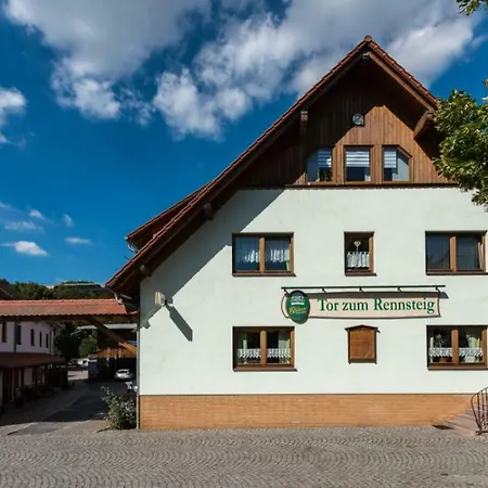 Unterkuenfte Am Rennsteigbeginn Bei * Eisenach